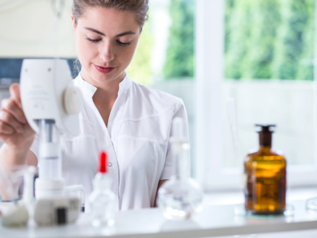 Science student working in a lab
