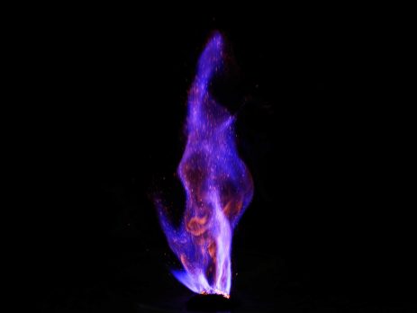 Spontaneous combustion reaction between potassium permanganate and glycerol