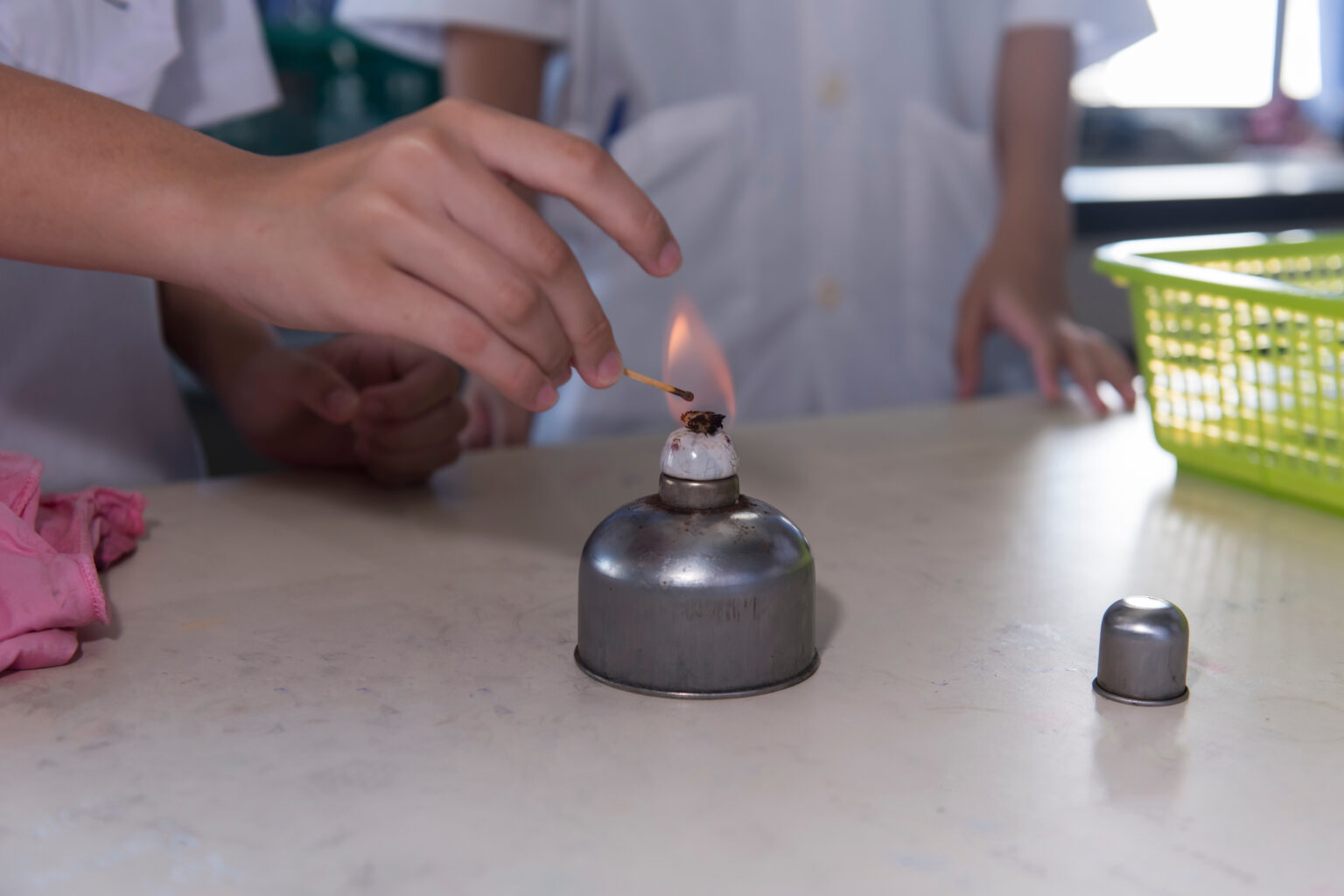 Difference Between White Spirit & Methylated Spirit The Chemistry Blog